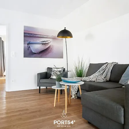 Port Seven Apartament *